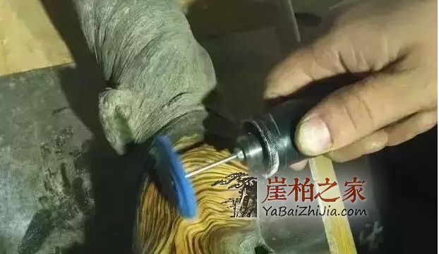 什么样的崖柏才能打磨出漂亮迷人的虎皮纹？-2