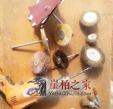 崖柏雕刻摆件的制作流程-1